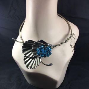 Vintage Artisan Neckring Choker with Turquoise Colored Stones